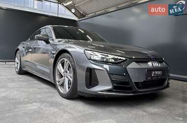 Лифтбек Audi e-tron GT 2021 в 
