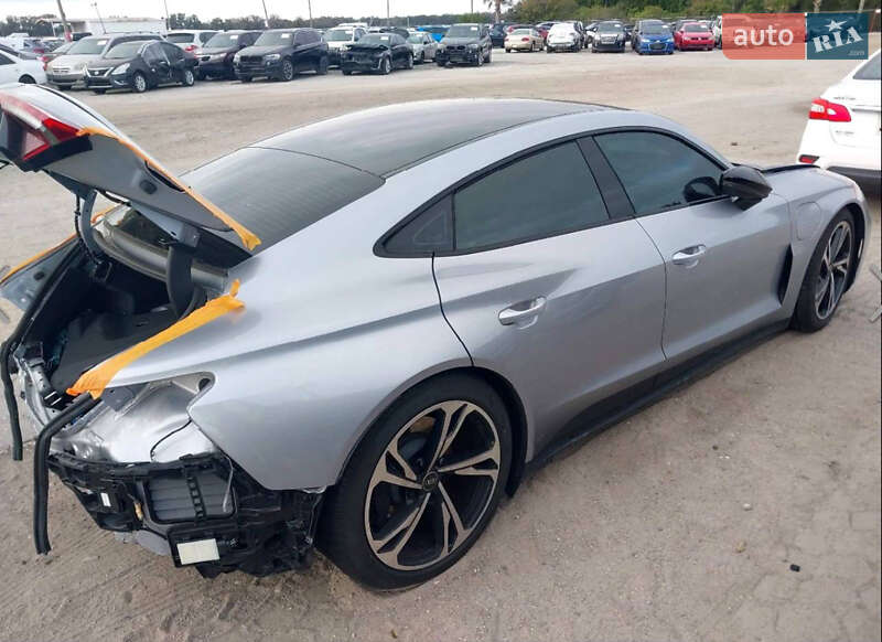 Лифтбек Audi e-tron GT 2022 в Львове
