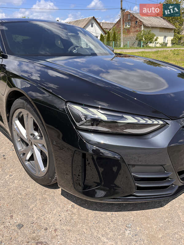 Лифтбек Audi e-tron GT 2023 в Киеве