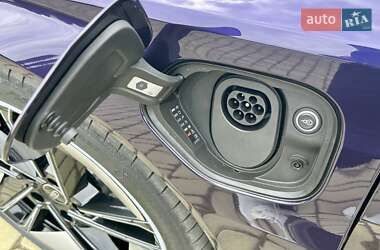 Лифтбек Audi e-tron GT 2024 в 