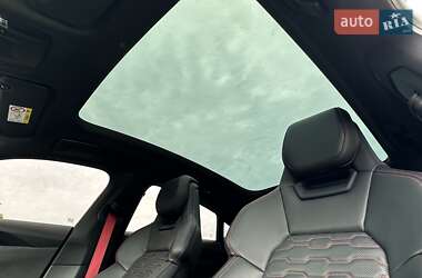 Лифтбек Audi e-tron GT 2024 в 