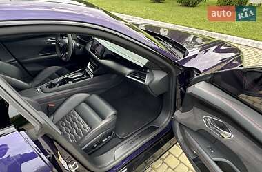 Лифтбек Audi e-tron GT 2024 в 