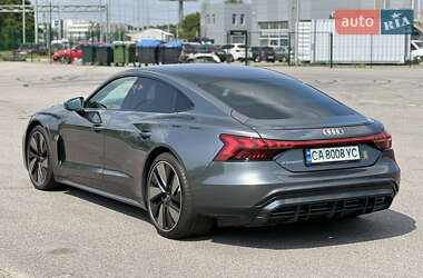 Лифтбек Audi e-tron GT 2021 в 