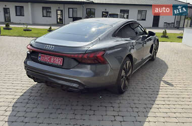 Лифтбек Audi e-tron GT 2021 в 