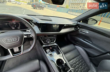 Лифтбек Audi e-tron GT 2021 в 