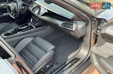 Лифтбек Audi e-tron GT 2022 в 