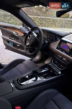 Лифтбек Audi e-tron GT 2022 в 