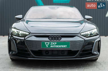 Лифтбек Audi e-tron GT 2021 в 