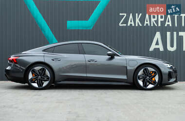 Лифтбек Audi e-tron GT 2021 в 