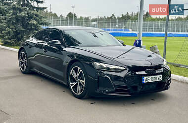 Лифтбек Audi e-tron GT 2024 в 