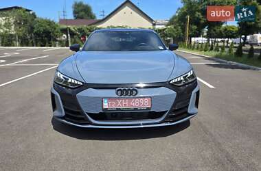 Лифтбек Audi e-tron GT 2021 в 