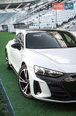 Ліфтбек Audi e-tron GT 2021 в 