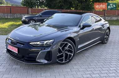 Лифтбек Audi e-tron GT 2021 в 
