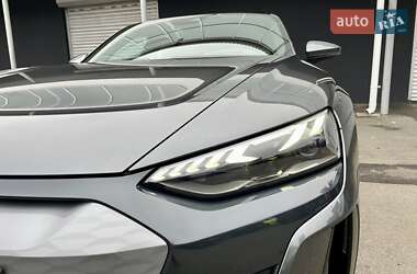 Ліфтбек Audi e-tron GT 2021 в 
