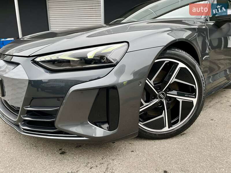 Лифтбек Audi e-tron GT 2021 в Киеве