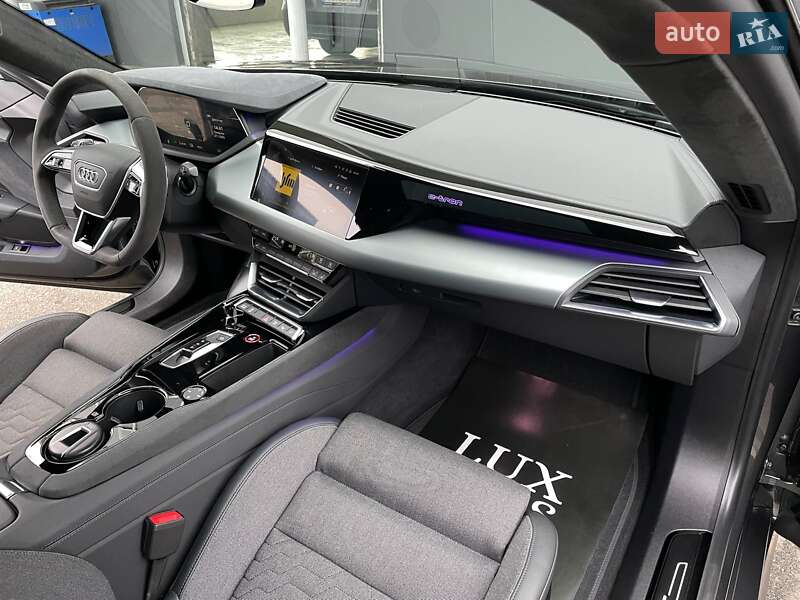 Лифтбек Audi e-tron GT 2021 в Киеве