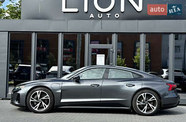 Лифтбек Audi e-tron GT 2022 в 