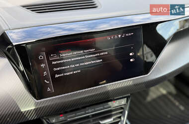 Лифтбек Audi e-tron GT 2022 в 
