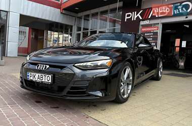 Лифтбек Audi e-tron GT 2022 в 