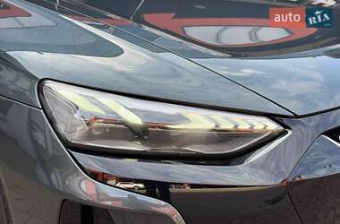 Ліфтбек Audi e-tron GT 2022 в 
