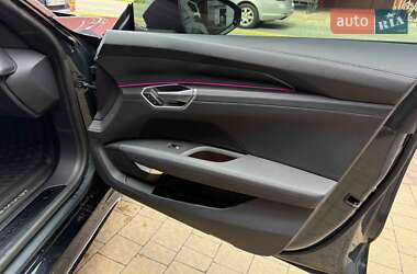 Ліфтбек Audi e-tron GT 2022 в 