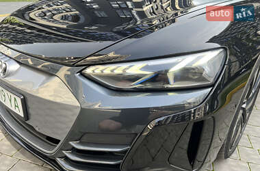 Лифтбек Audi e-tron GT 2021 в 