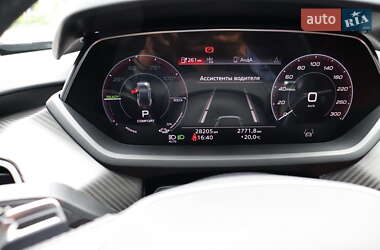 Ліфтбек Audi e-tron GT 2021 в 