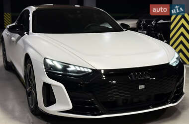 Лифтбек Audi e-tron GT 2022 в 