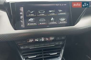 Лифтбек Audi e-tron GT 2022 в 