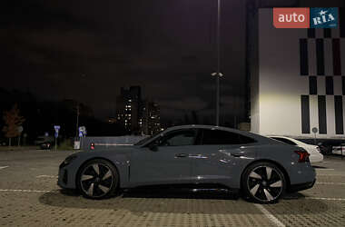 Ліфтбек Audi e-tron GT 2021 в 