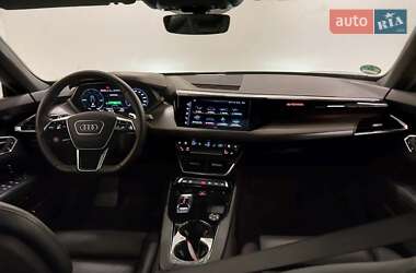 Ліфтбек Audi e-tron GT 2022 в 