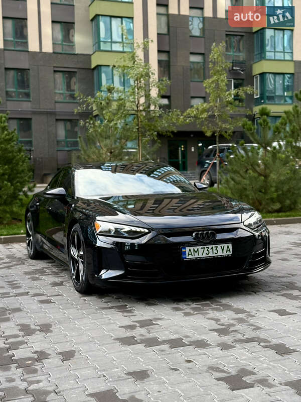 Лифтбек Audi e-tron GT 2021 в Киеве фото 14 Лифтбек Audi e-tron GT 2021 в Киеве