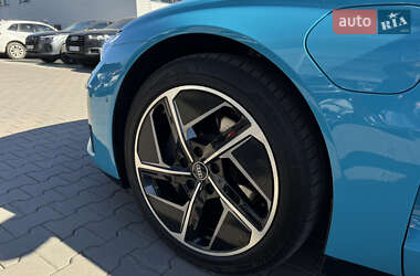 Ліфтбек Audi e-tron GT 2021 в  фото 16 Ліфтбек Audi e-tron GT 2021 в