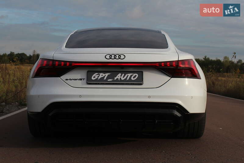 Лифтбек Audi e-tron GT 2021 в Киеве