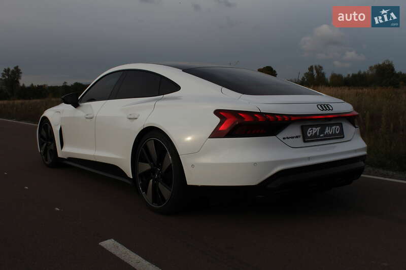 Лифтбек Audi e-tron GT 2021 в Киеве