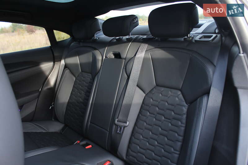 Лифтбек Audi e-tron GT 2021 в Киеве