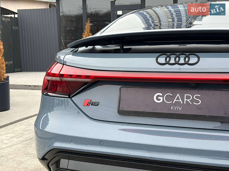 Лифтбек Audi e-tron GT 2022 в Киеве фото 8 Лифтбек Audi e-tron GT 2022 в Киеве