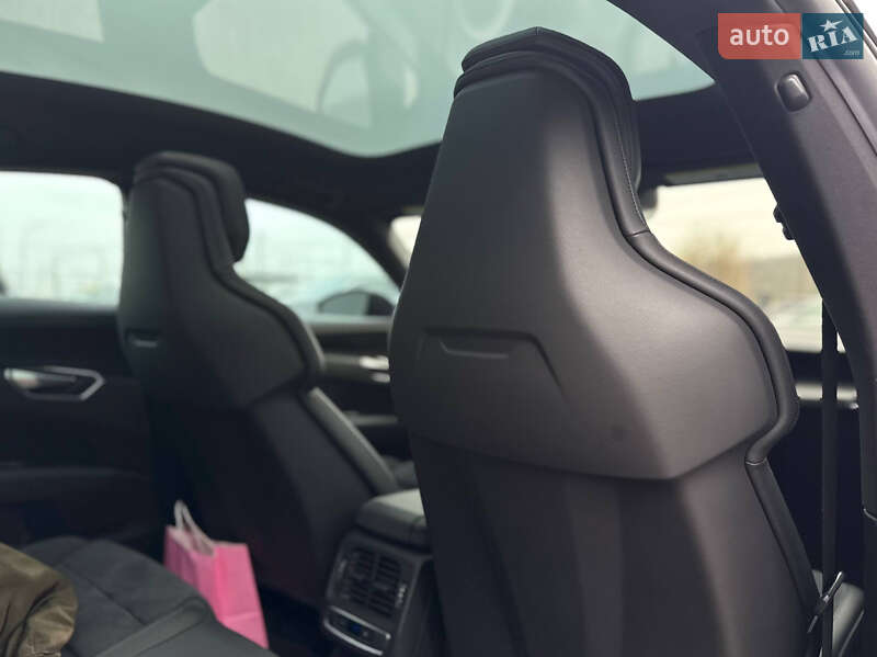 Лифтбек Audi e-tron GT 2022 в Киеве фото 16 Лифтбек Audi e-tron GT 2022 в Киеве