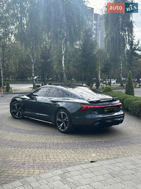 Лифтбек Audi e-tron GT 2022 в Львове