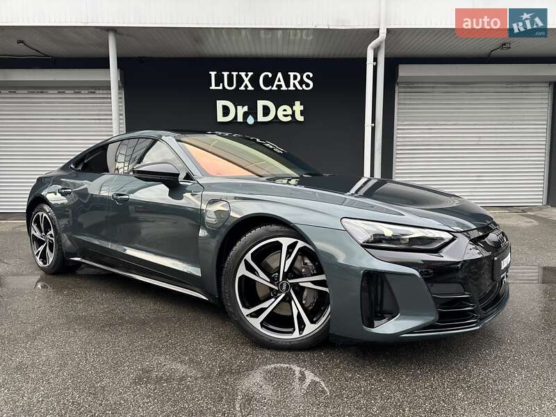 Лифтбек Audi e-tron GT 2022 в Киеве фото 17 Лифтбек Audi e-tron GT 2022 в Киеве