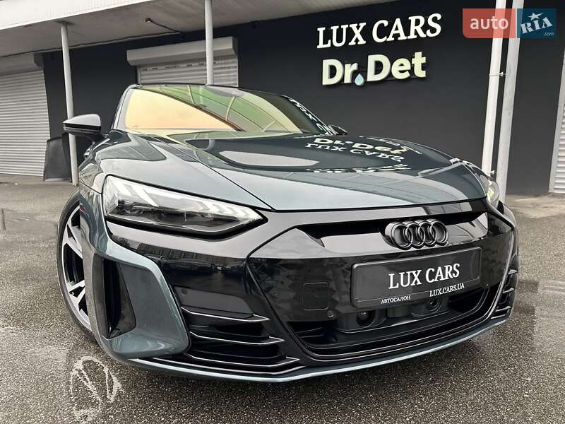 Лифтбек Audi e-tron GT 2022 в Киеве фото 23 Лифтбек Audi e-tron GT 2022 в Киеве