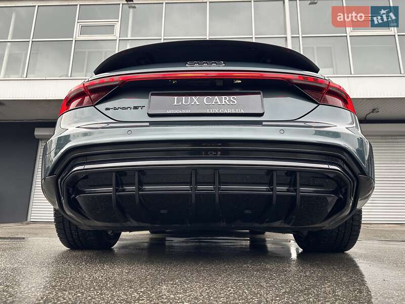 Лифтбек Audi e-tron GT 2022 в Киеве фото 31 Лифтбек Audi e-tron GT 2022 в Киеве