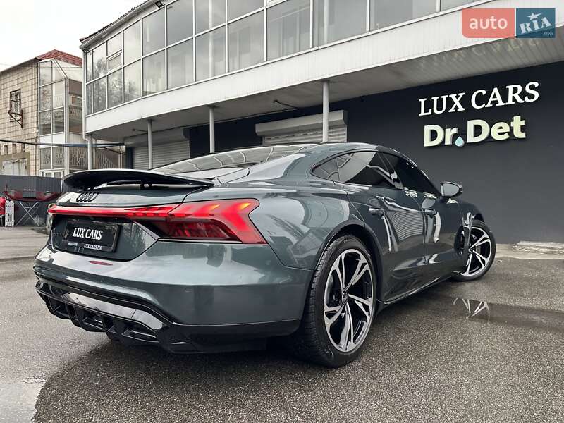 Лифтбек Audi e-tron GT 2022 в Киеве фото 34 Лифтбек Audi e-tron GT 2022 в Киеве