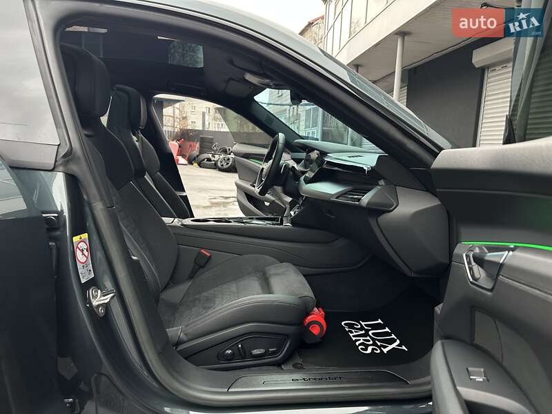 Лифтбек Audi e-tron GT 2022 в Киеве фото 53 Лифтбек Audi e-tron GT 2022 в Киеве