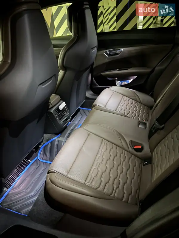 Audi e-tron GT 2021 VIN WAUZZZFW5N7005316 фото оголошення 15 з 45