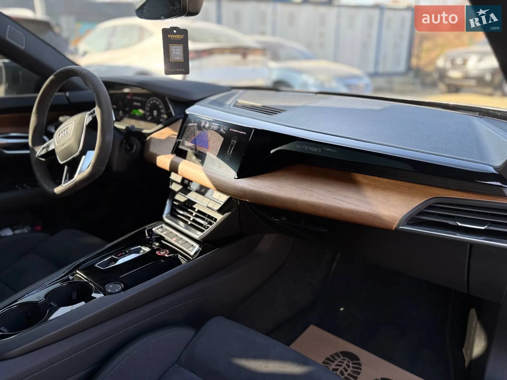 2022 Audi e-tron GT - мініатюра 32