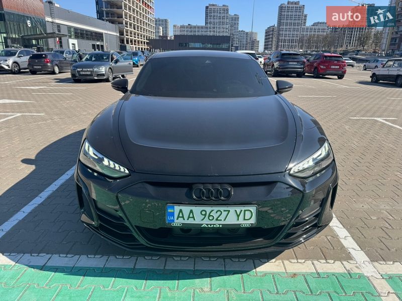 Лифтбек Audi e-tron GT 2022 в Киеве