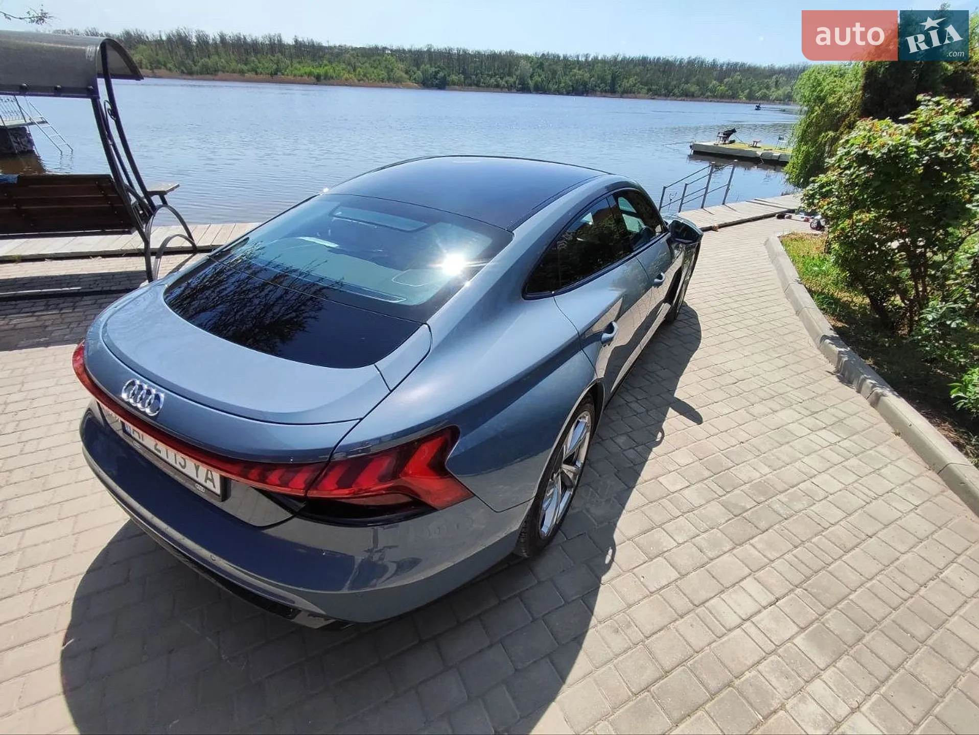2022 Audi e-tron GT - мініатюра 5