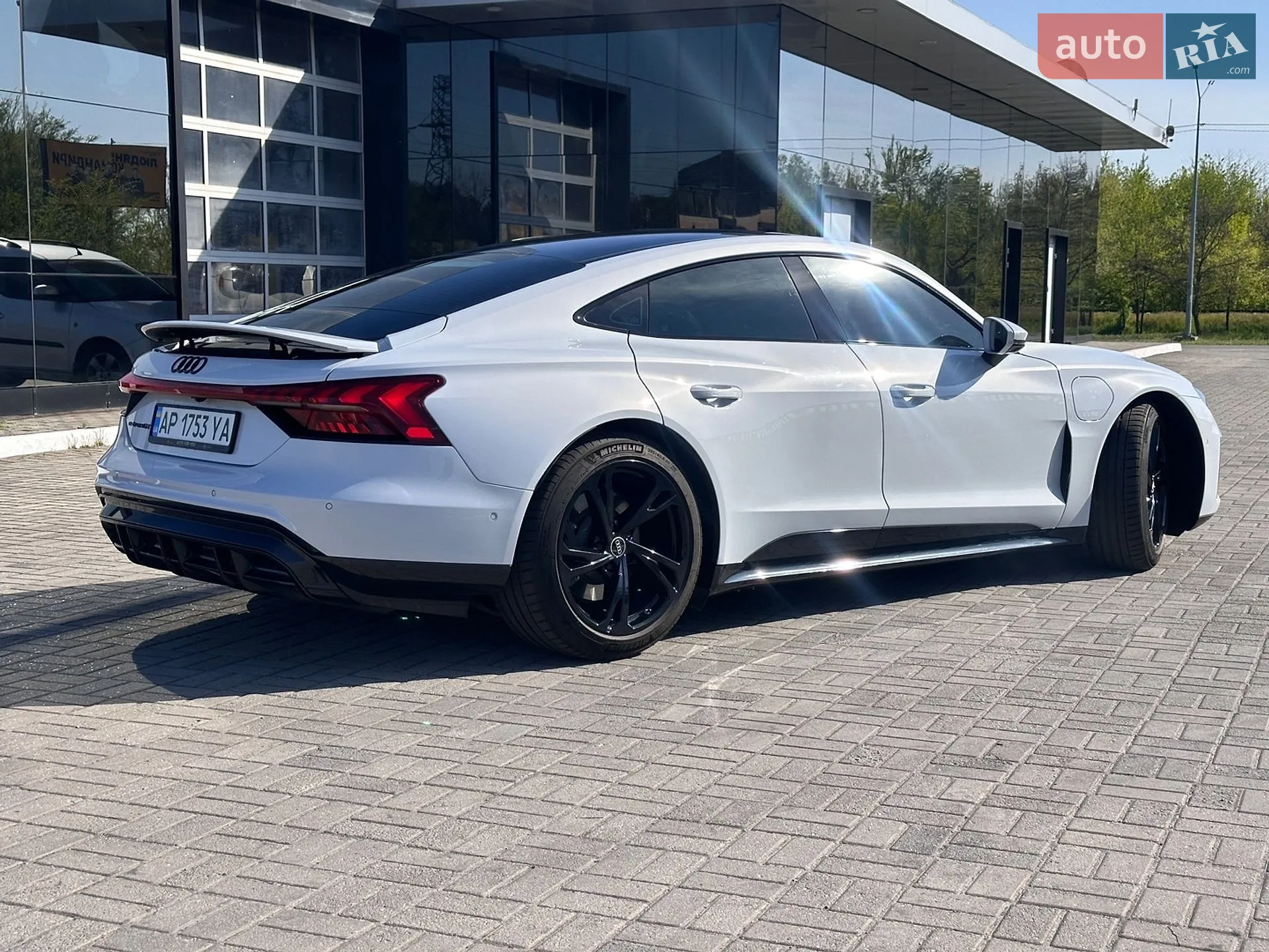 2021 Audi e-tron GT - мініатюра 5