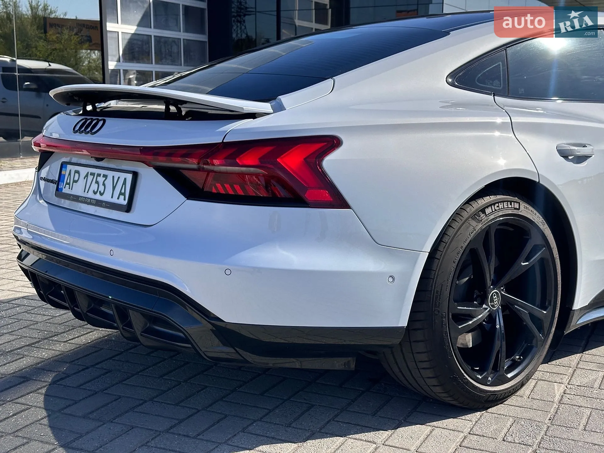2021 Audi e-tron GT - мініатюра 23
